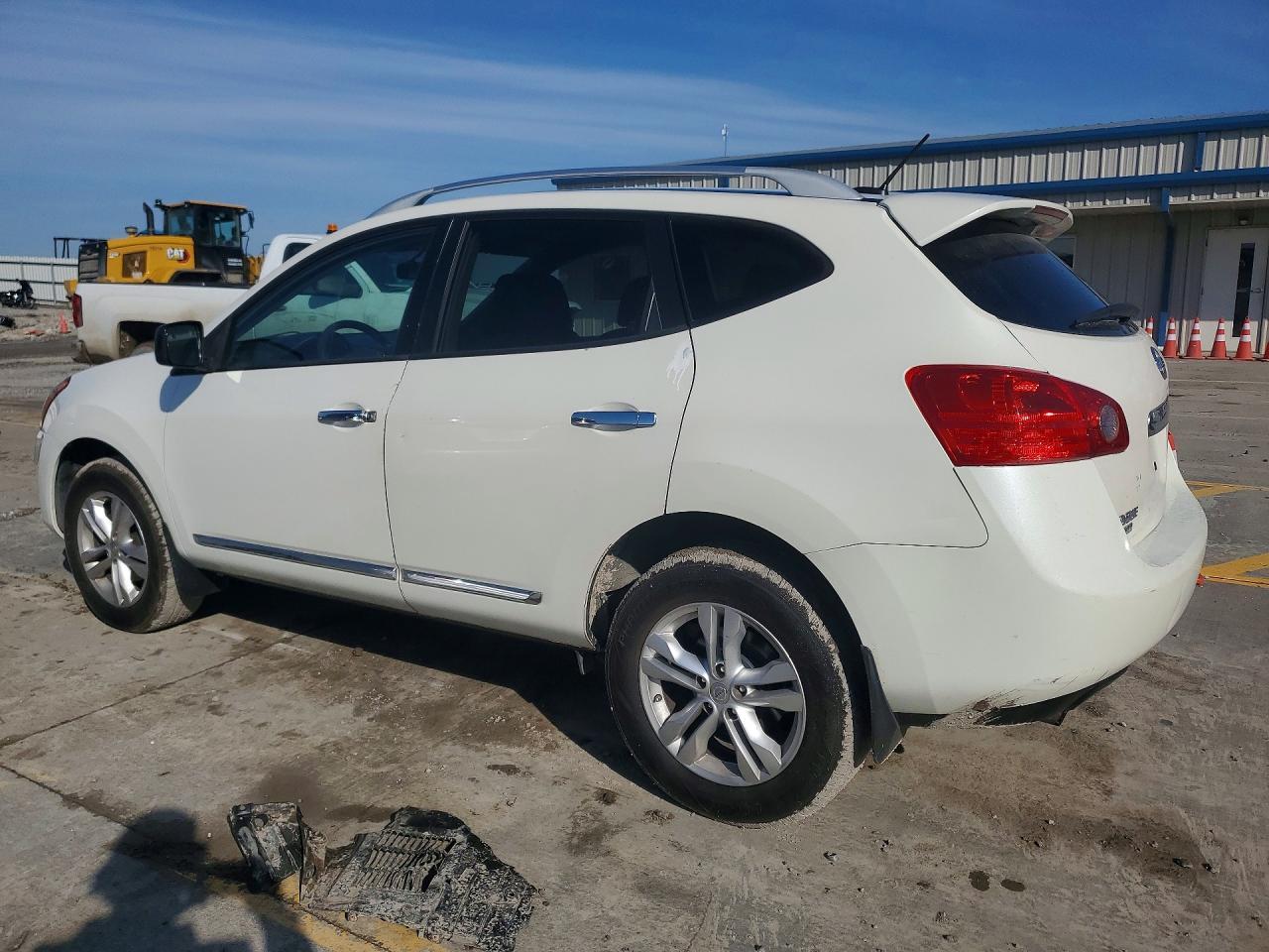 2015 NISSAN ROGUE