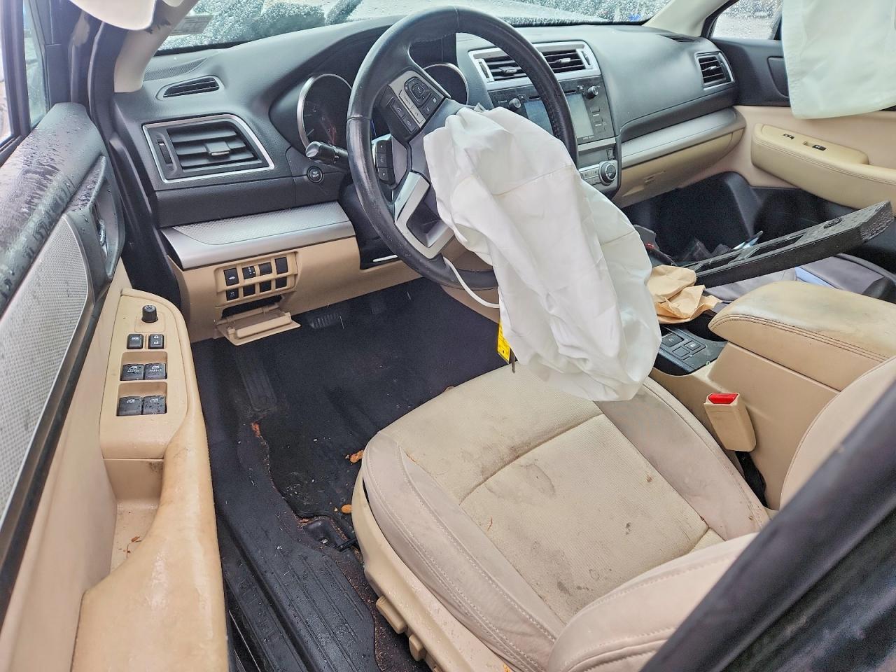 2015 SUBARU Legacy