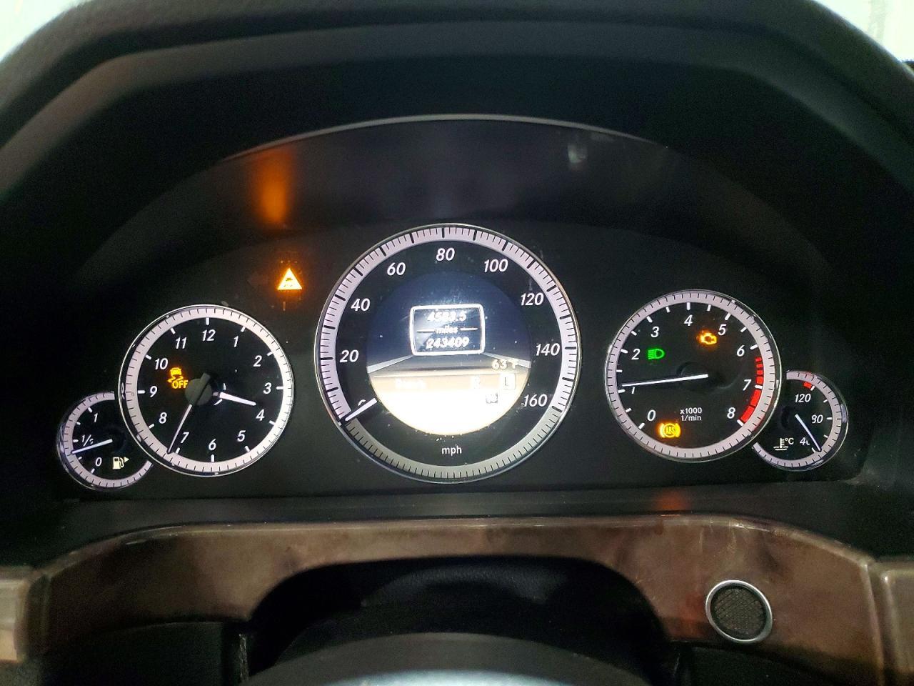 2011 MERCEDES-BENZ E-Class