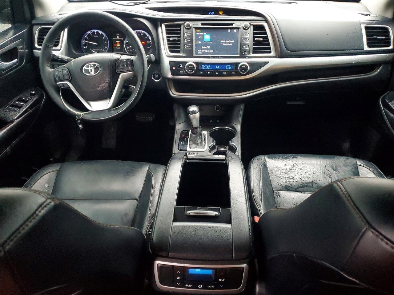 2016 TOYOTA HIGHLANDER