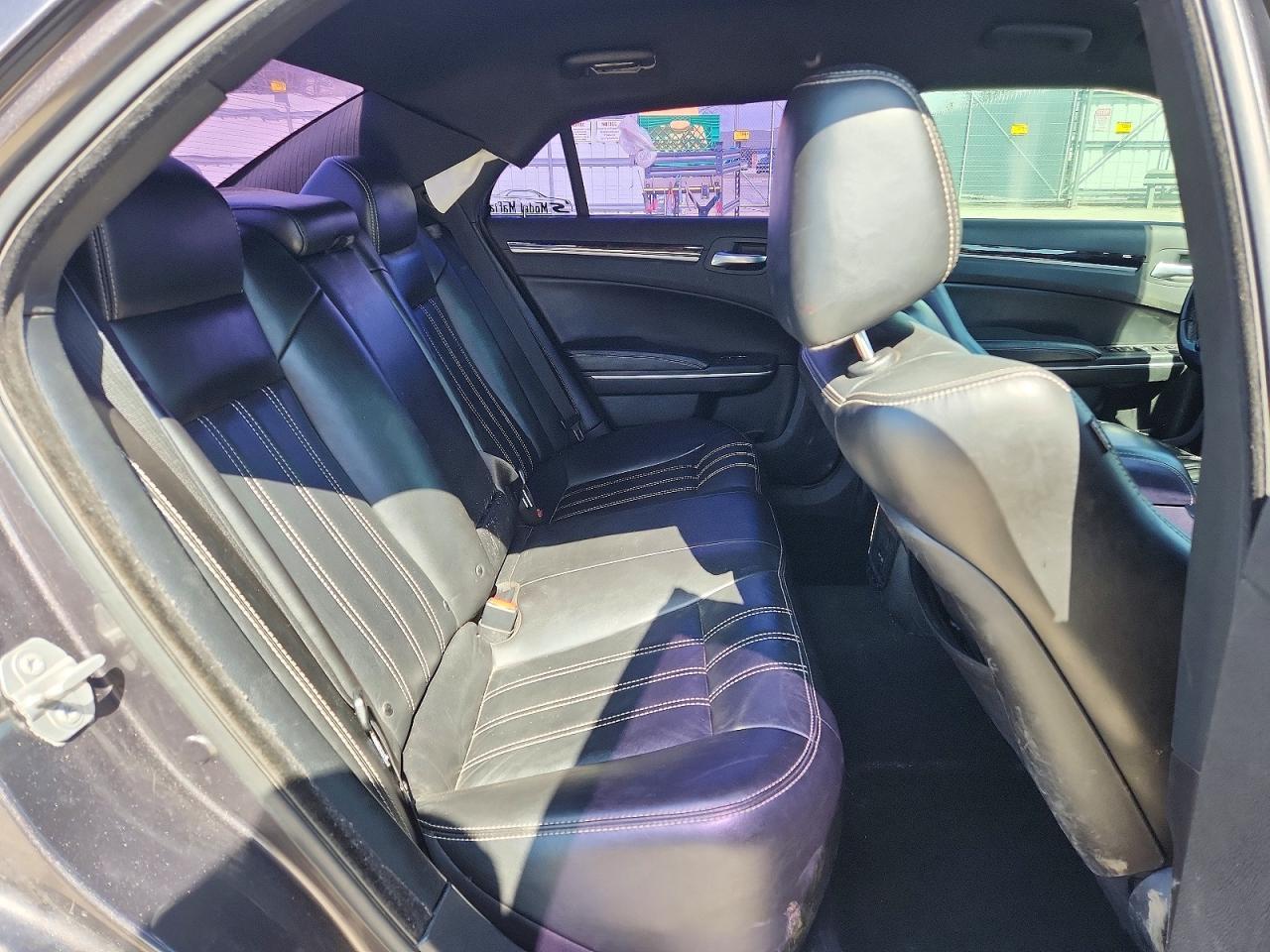 2019 CHRYSLER 300