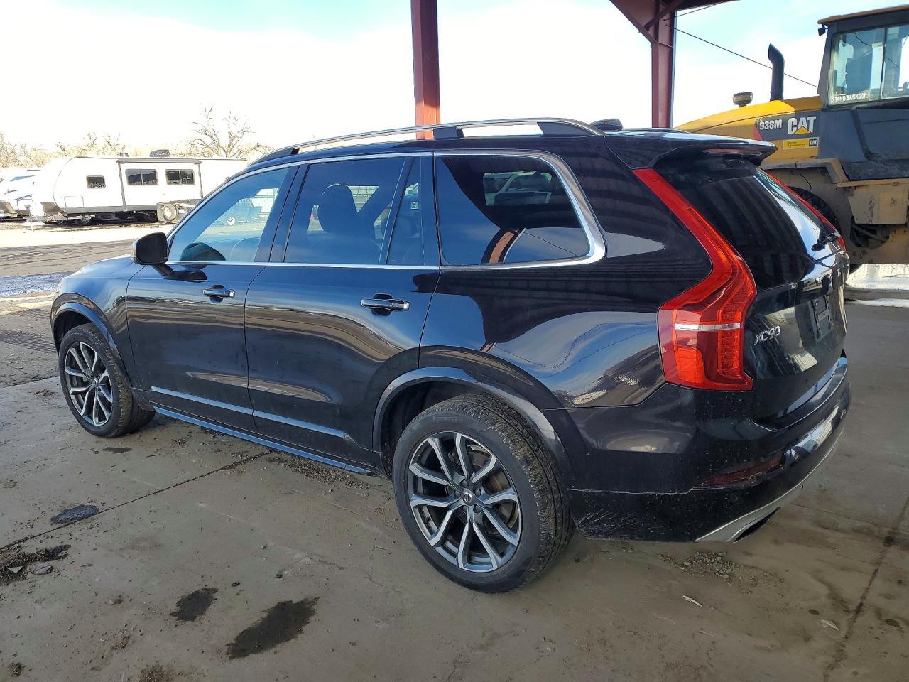2016 VOLVO XC90