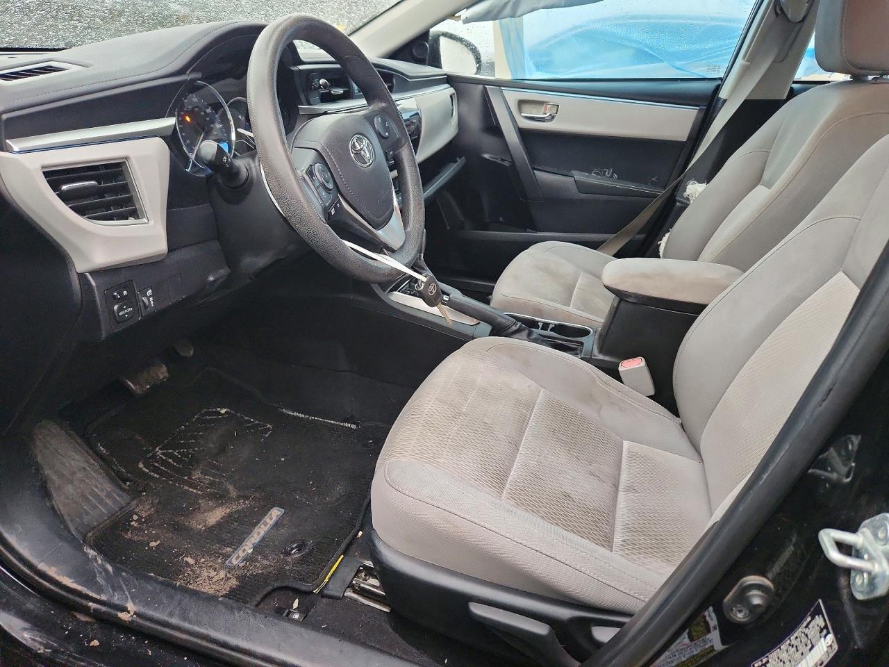 2015 TOYOTA COROLLA