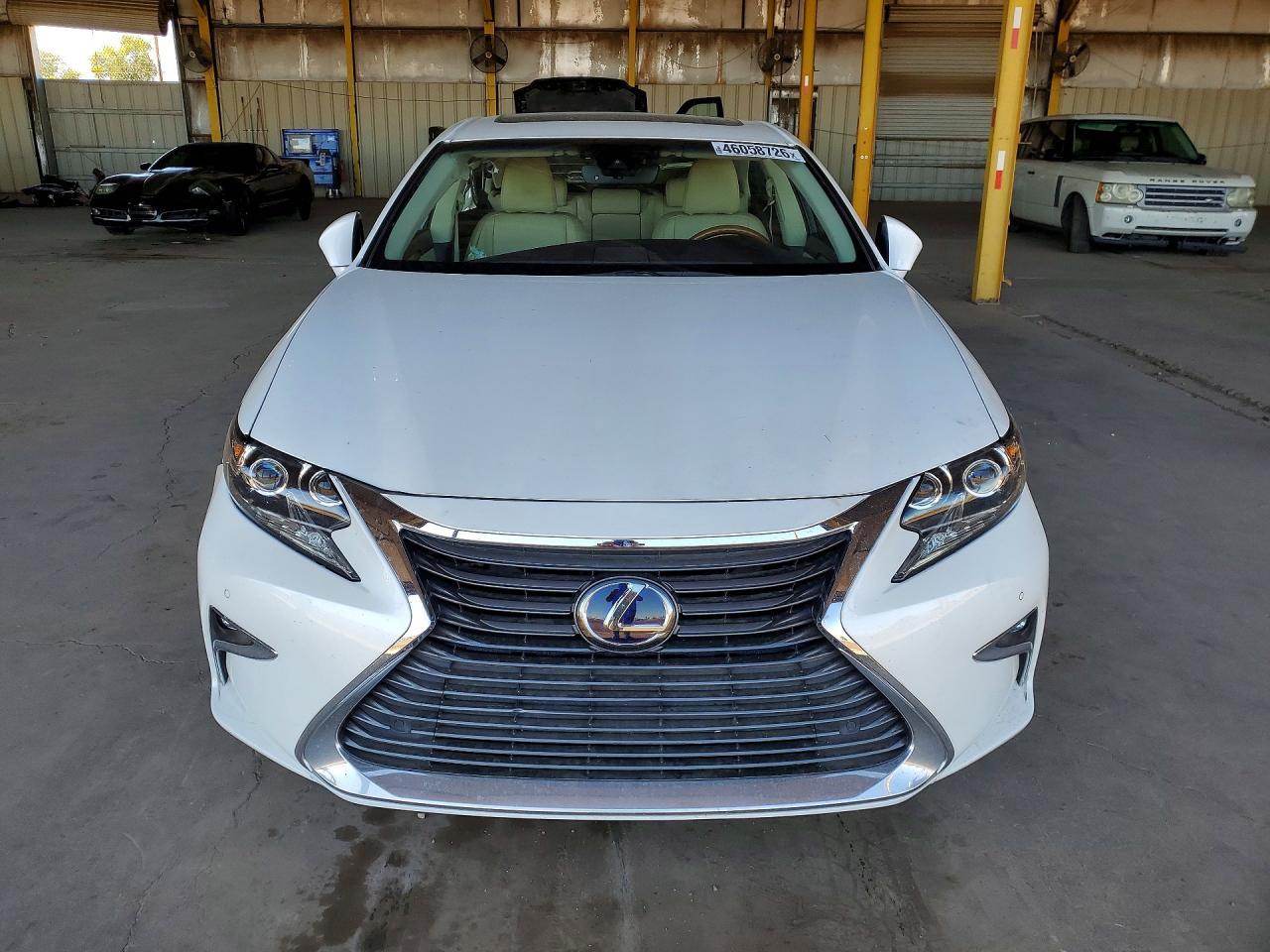 2016 LEXUS ES 300H