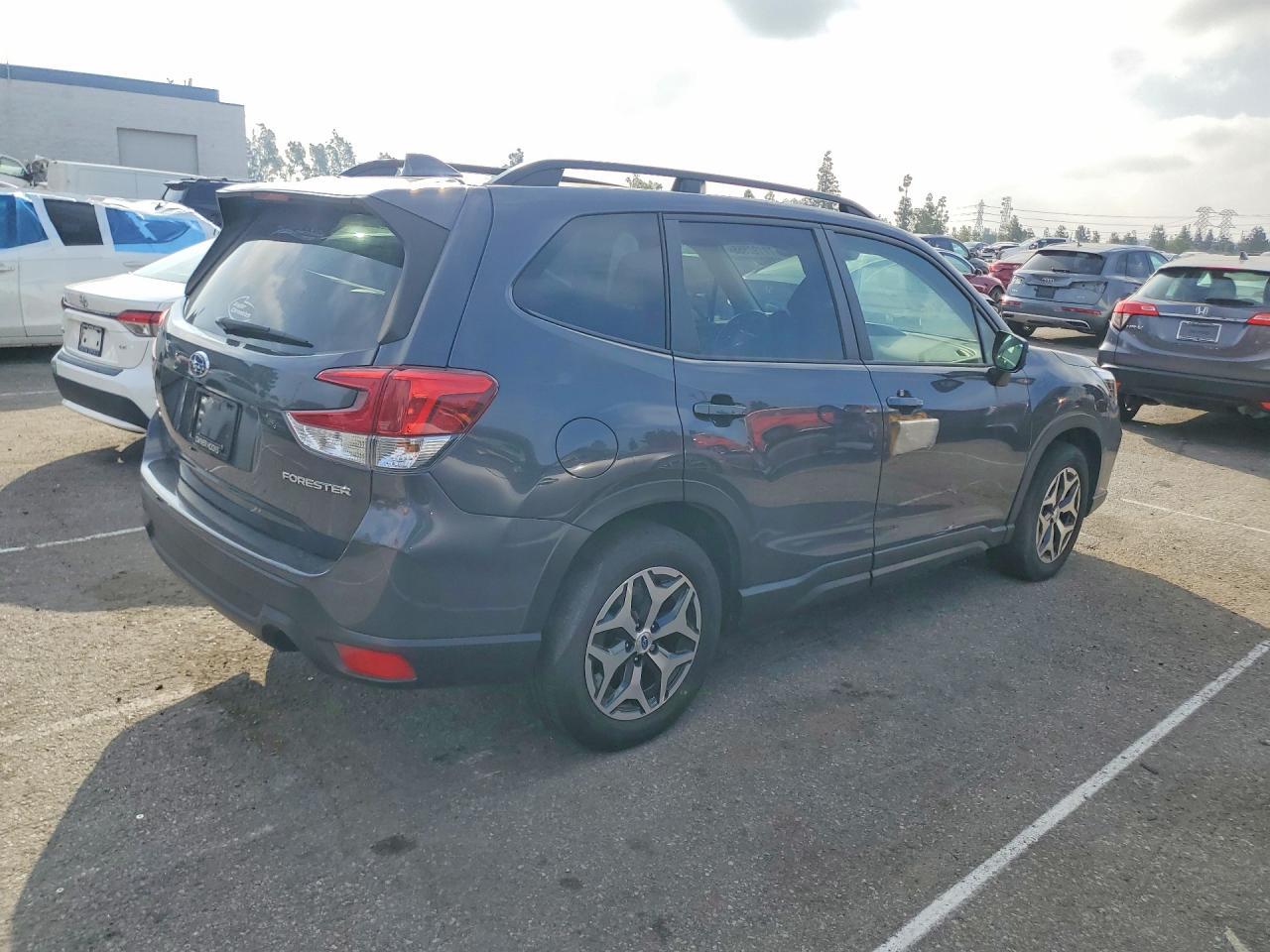 2020 SUBARU FORESTER