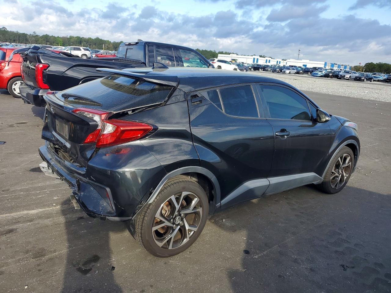 2019 TOYOTA C-HR