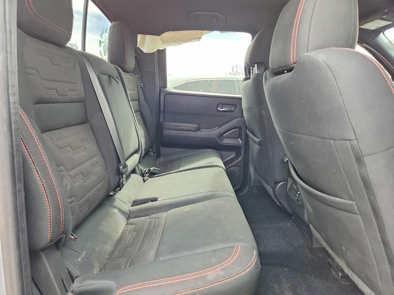2022 NISSAN Frontier