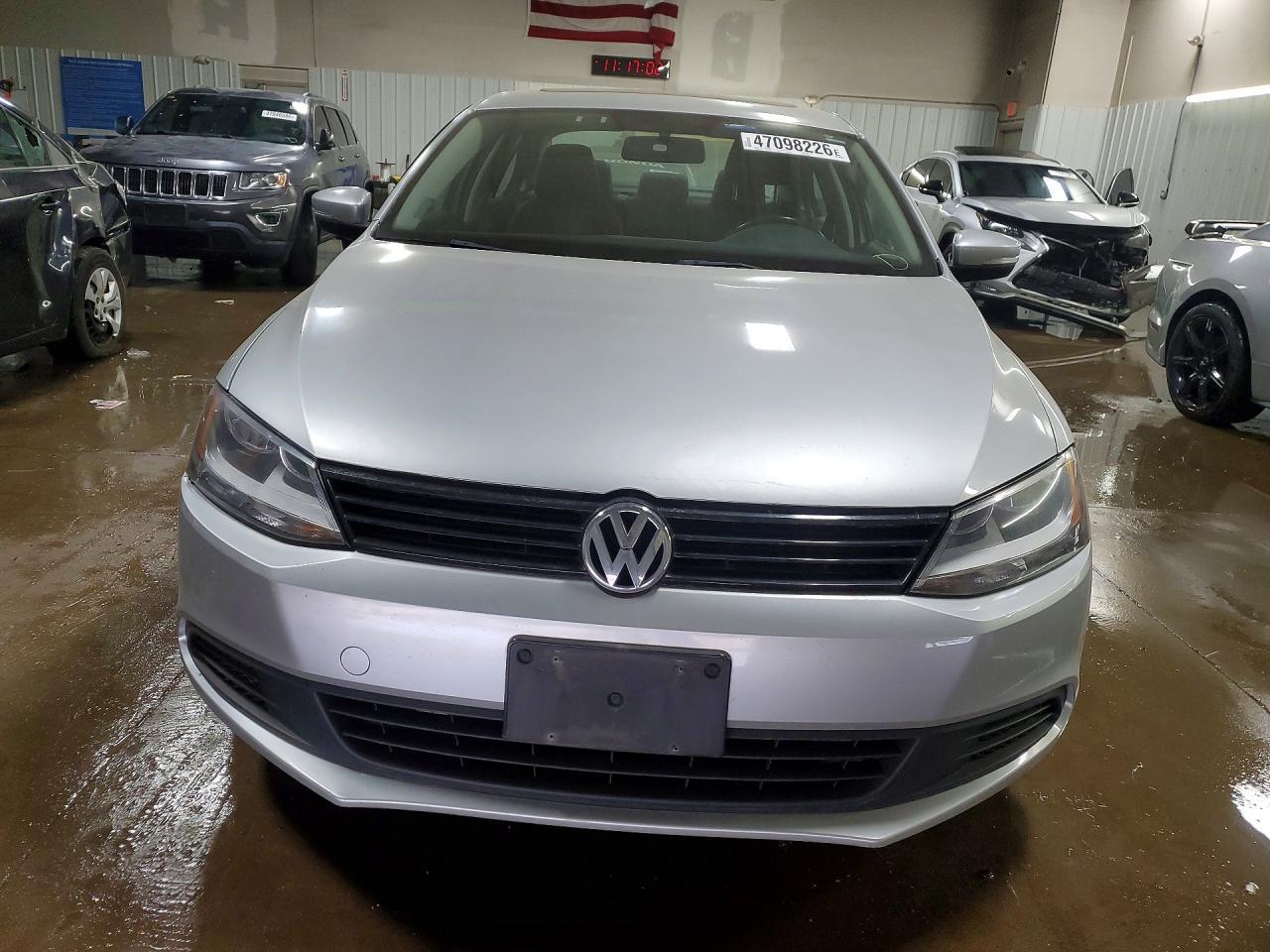 2012 VOLKSWAGEN JETTA
