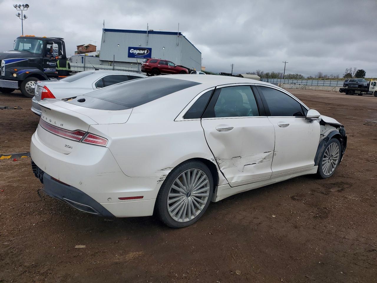 2017 LINCOLN MKZ