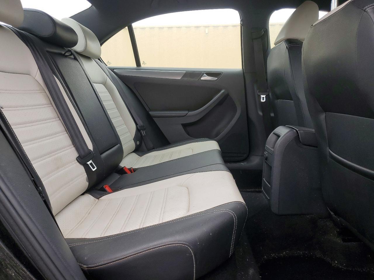 2016 VOLKSWAGEN JETTA