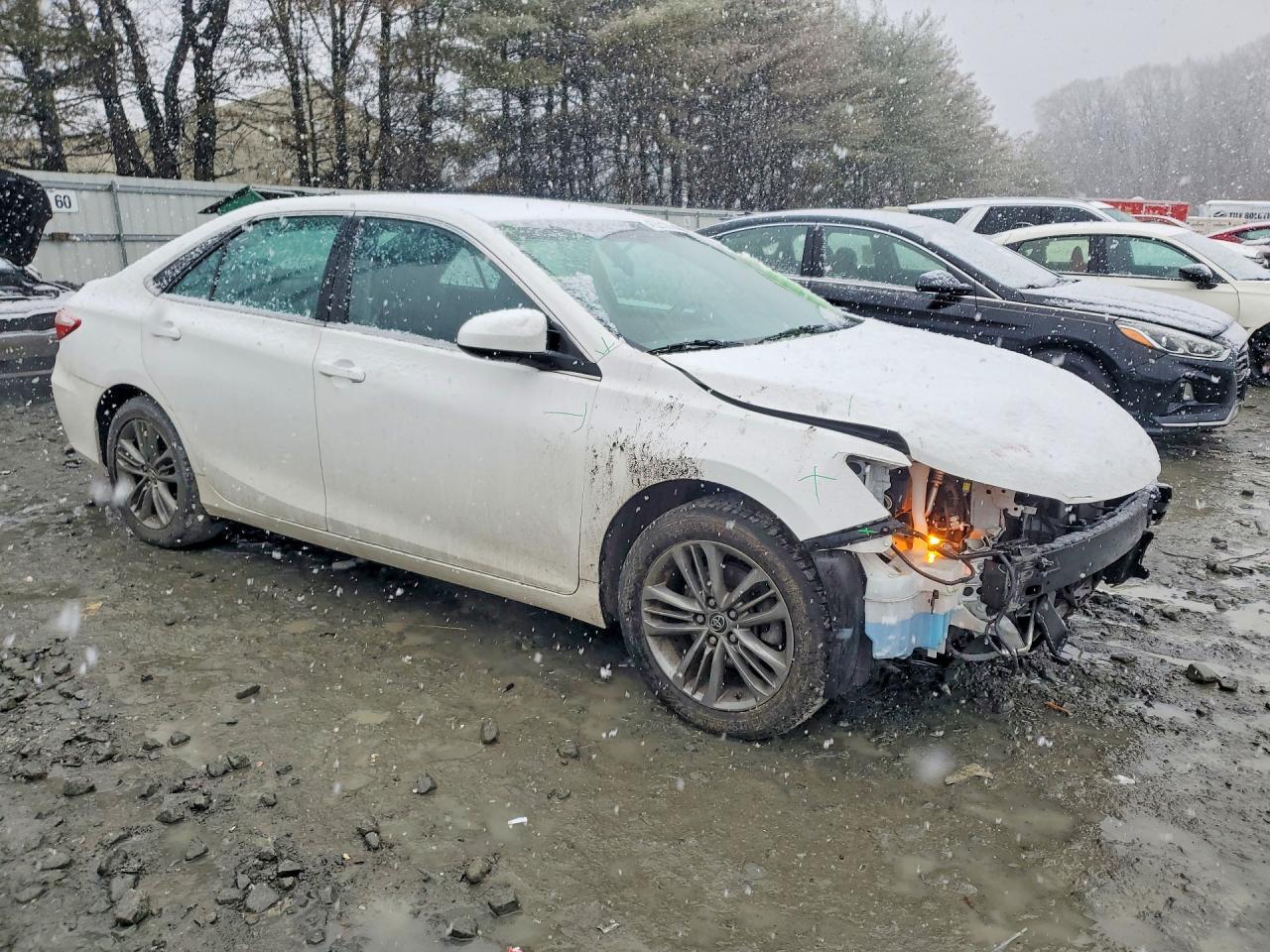 2015 TOYOTA CAMRY