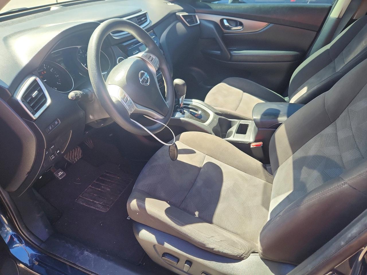 2016 NISSAN ROGUE
