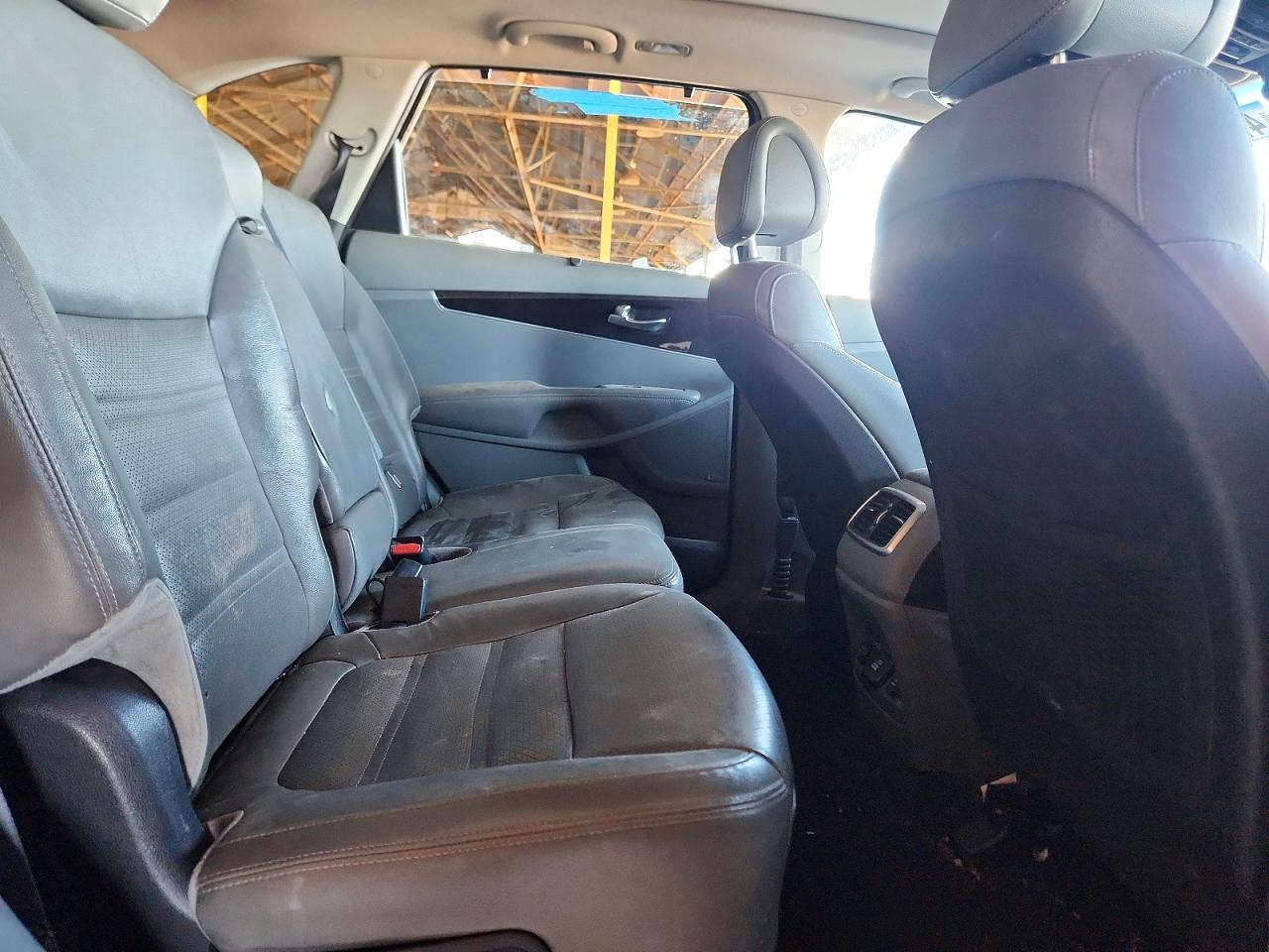 2016 KIA SORENTO