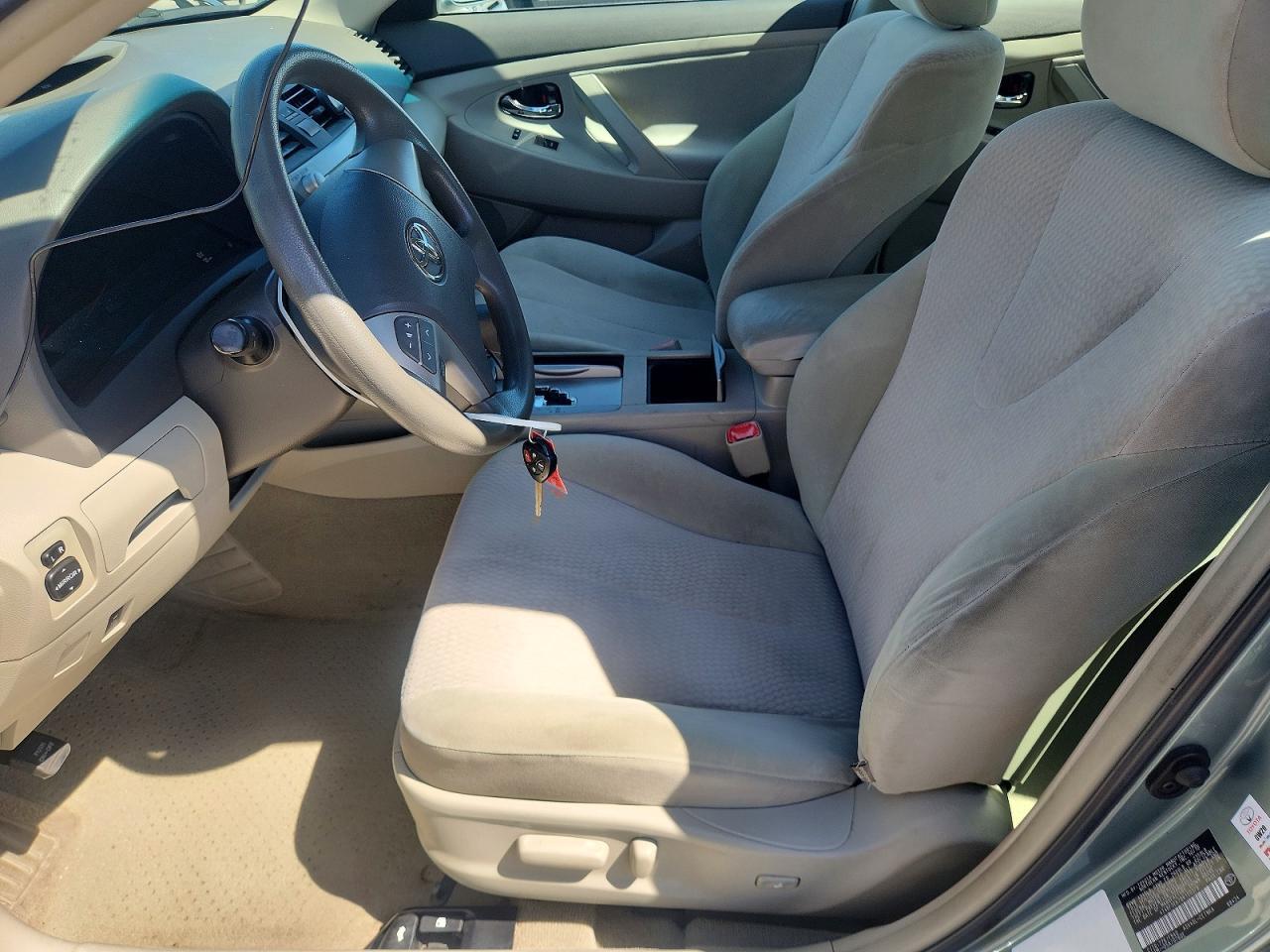 2011 TOYOTA CAMRY