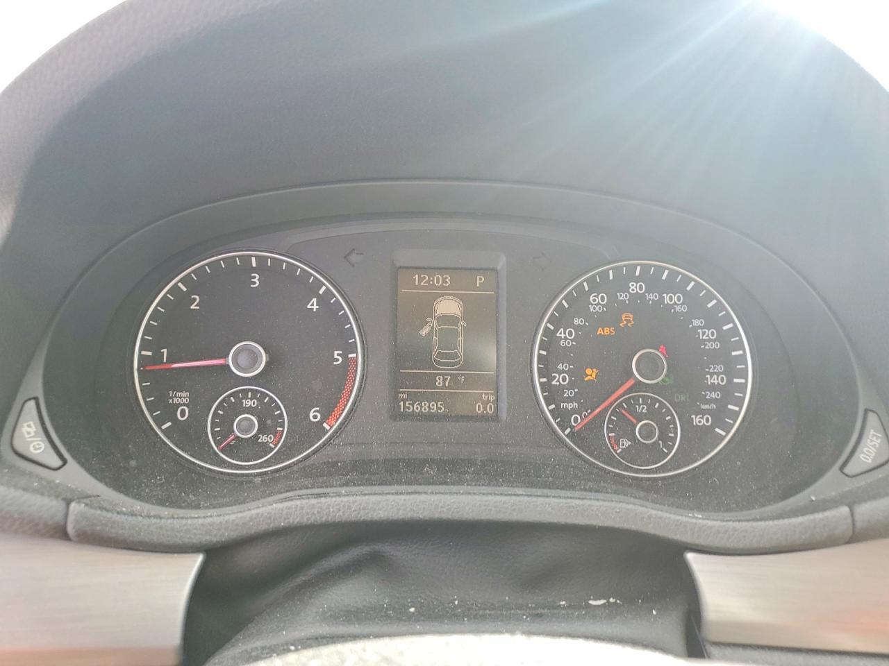 2015 VOLKSWAGEN Passat