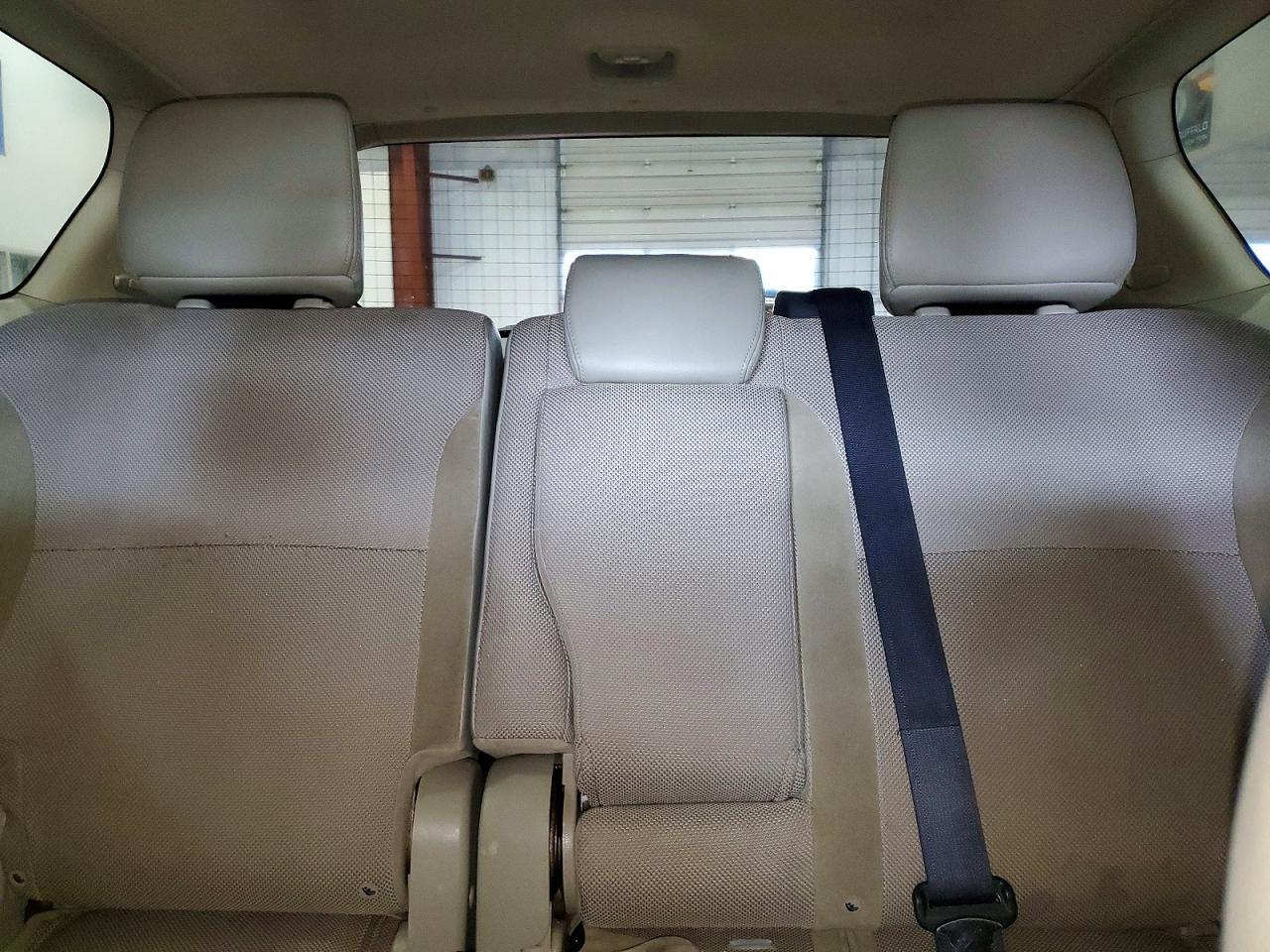 2012 MITSUBISHI outlander