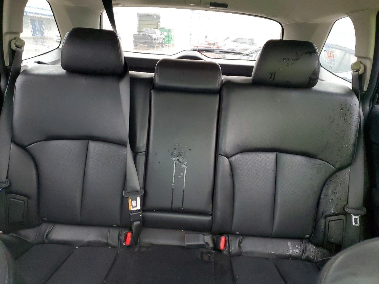 2010 SUBARU Outback
