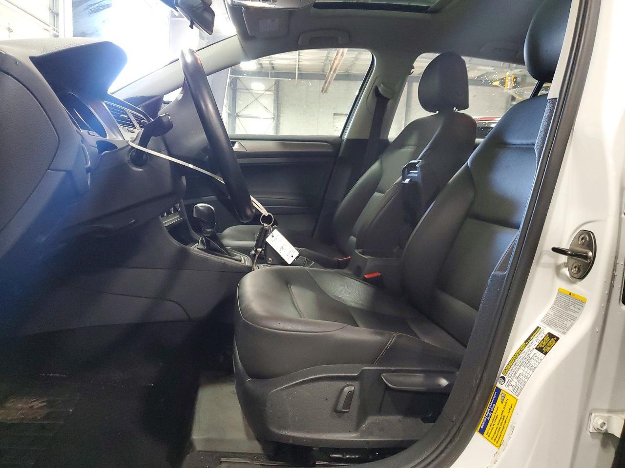 2015 VOLKSWAGEN GOLF
