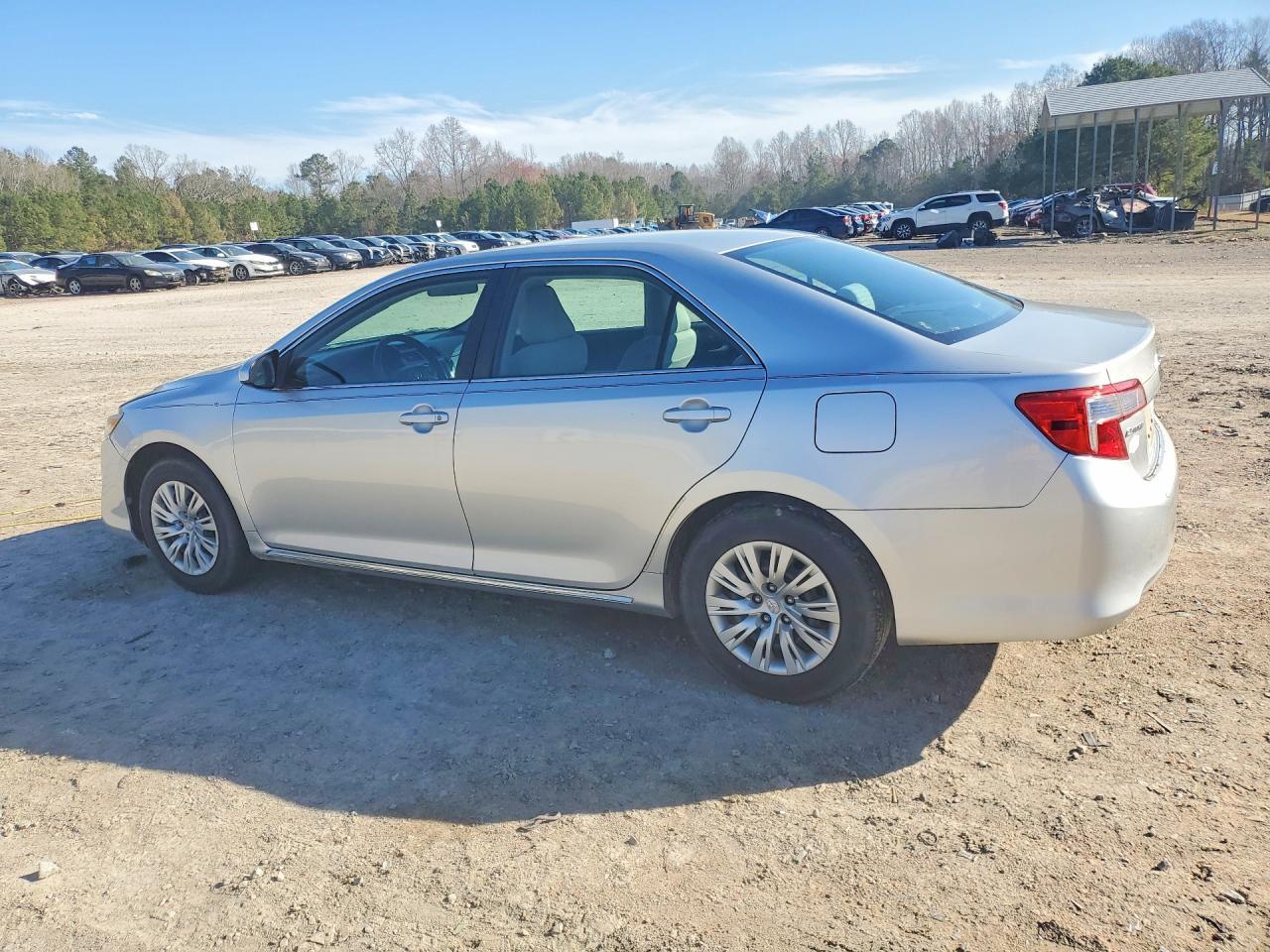 2014 TOYOTA CAMRY