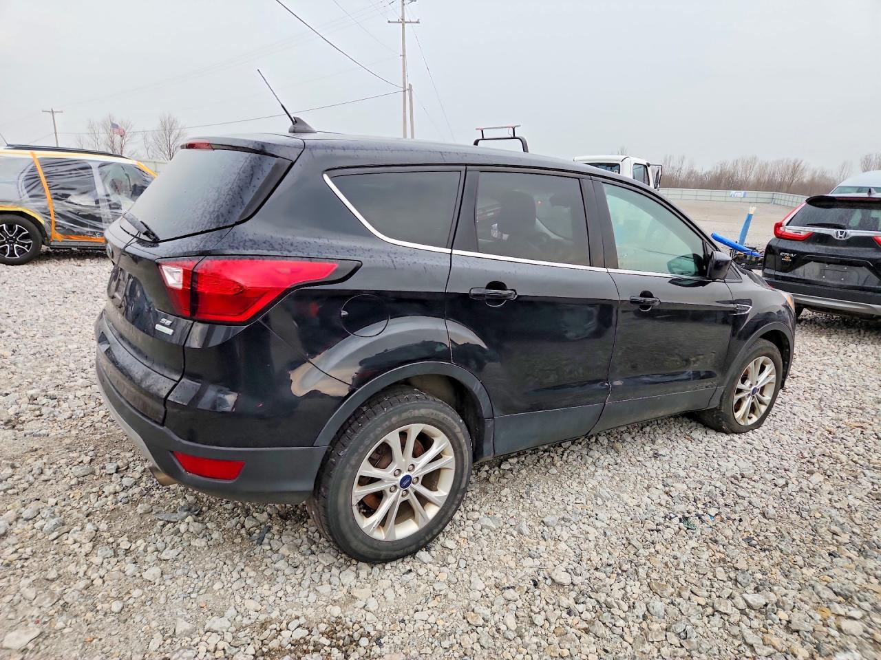 2019 FORD ESCAPE