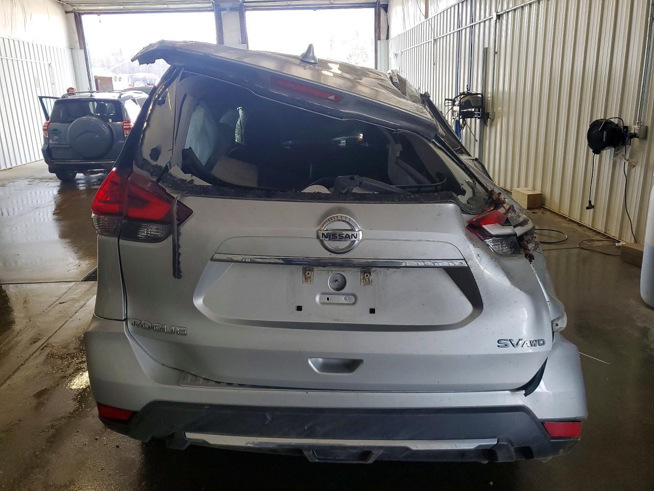 2017 NISSAN ROGUE