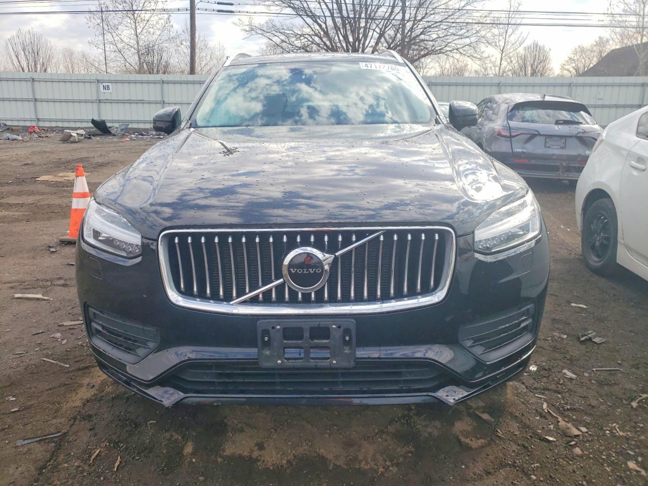 2021 VOLVO XC90