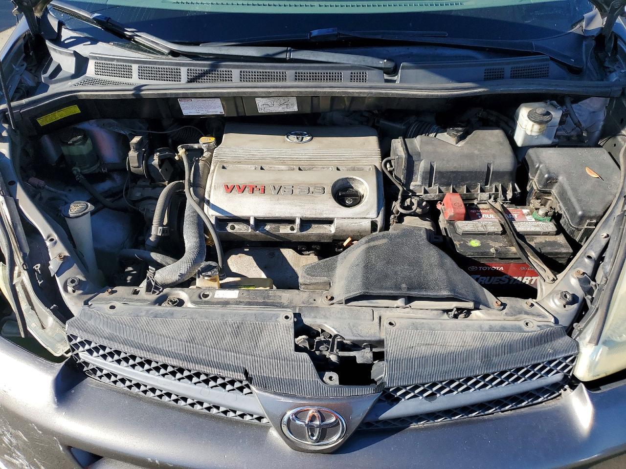 2005 TOYOTA SIENNA