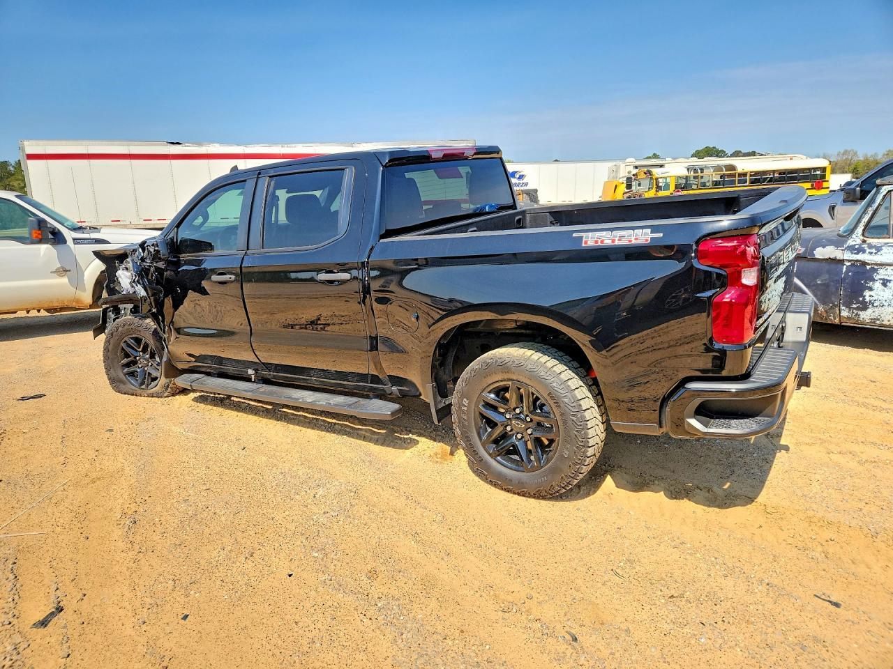 2024 CHEVROLET Silverado