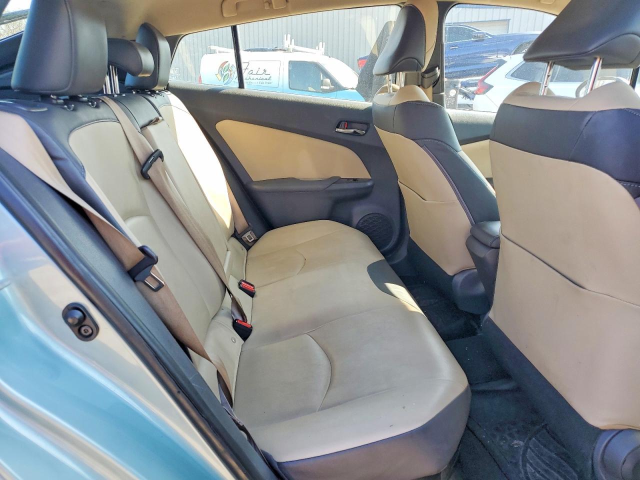 2017 TOYOTA PRIUS