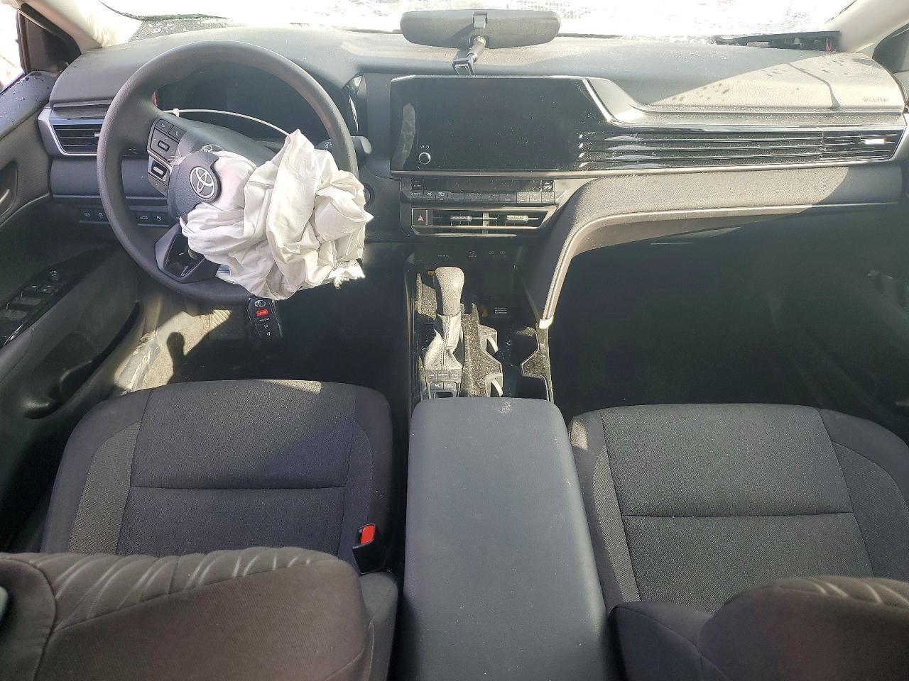2025 TOYOTA CAMRY
