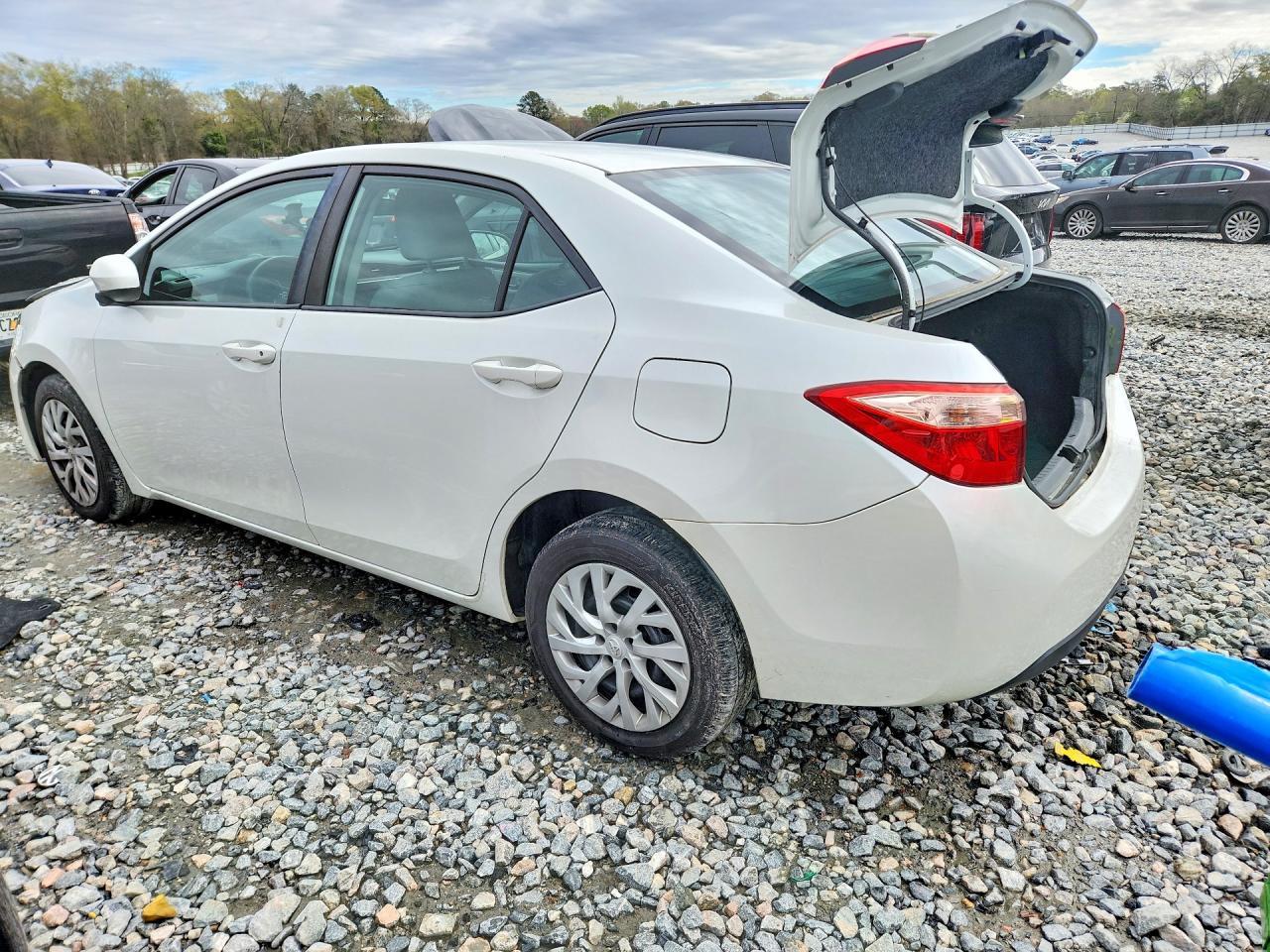 2017 TOYOTA COROLLA