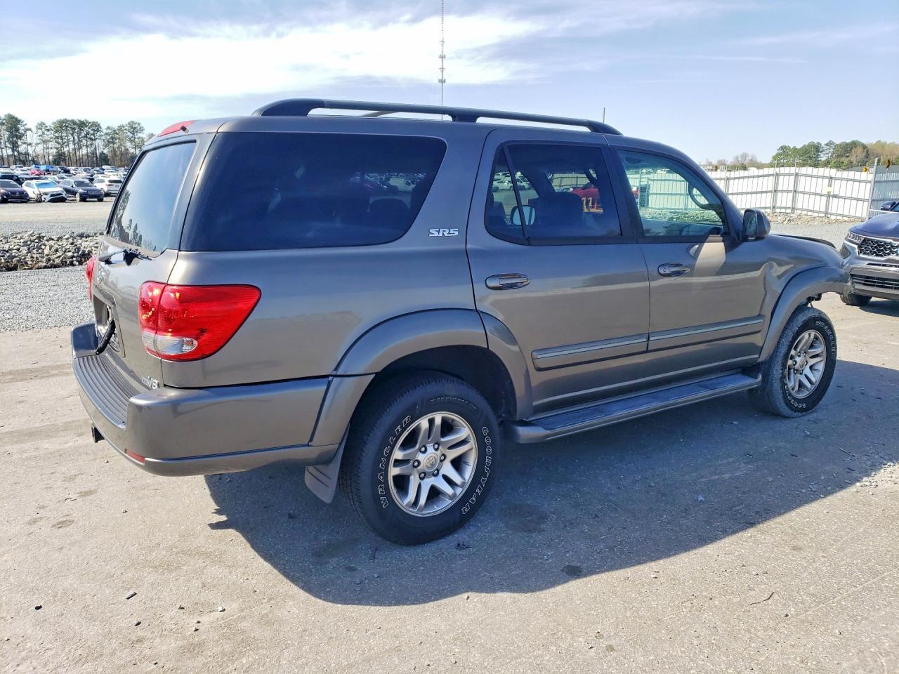 2006 TOYOTA Sequoia