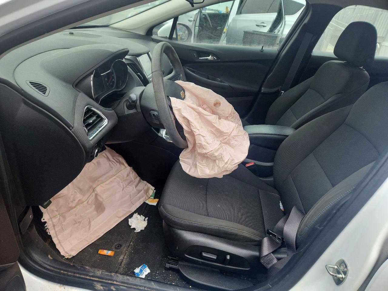 2017 CHEVROLET CRUZE