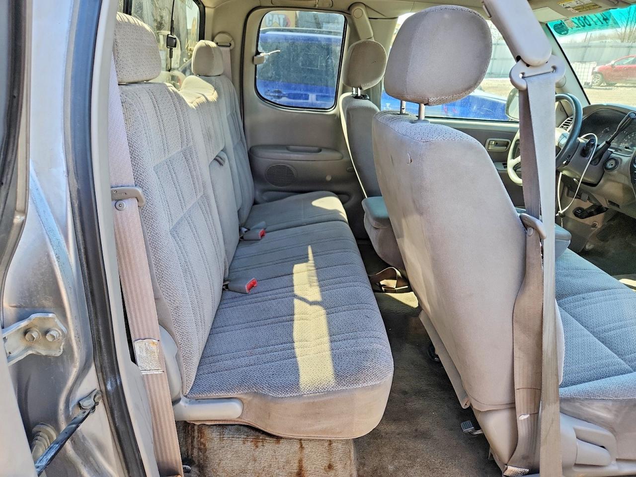 2002 TOYOTA TUNDRA