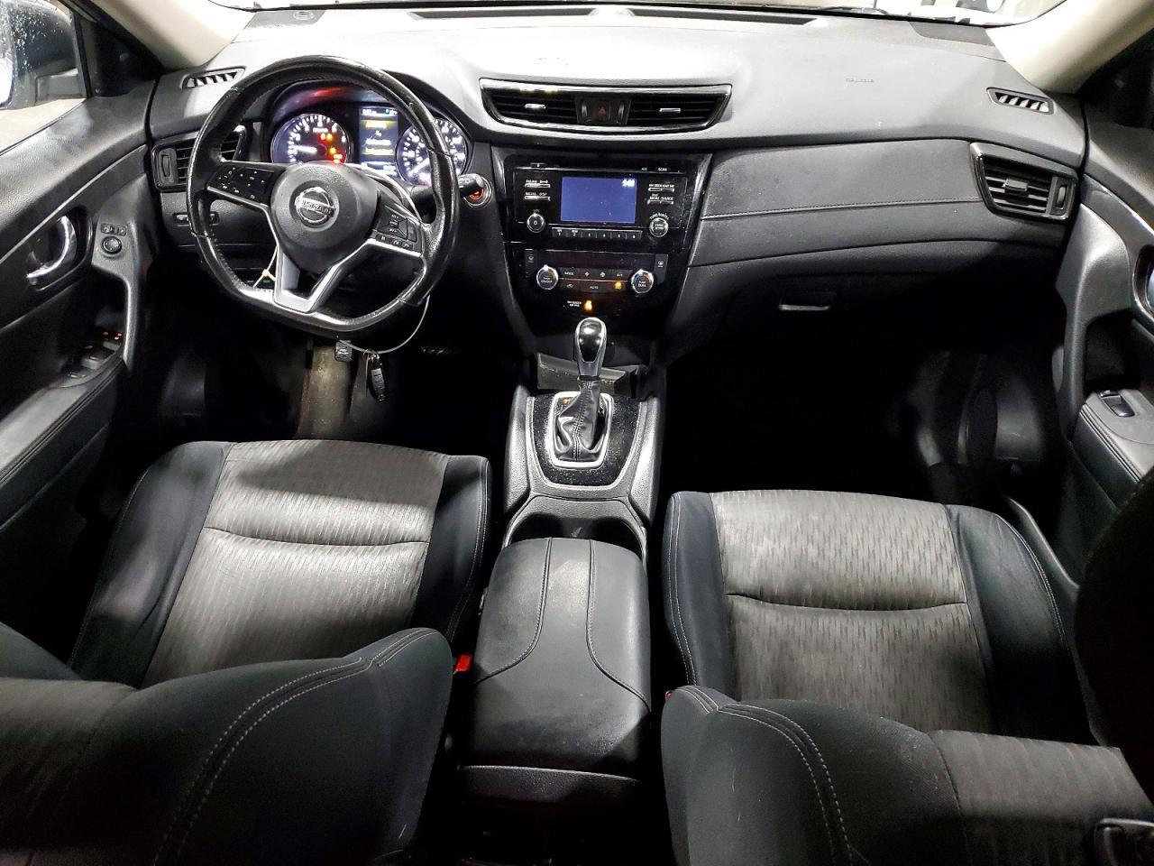 2017 NISSAN ROGUE