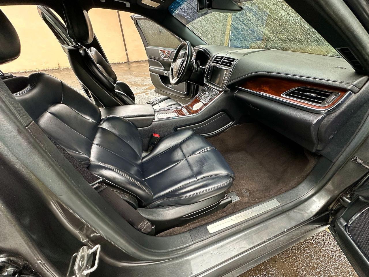 2019 LINCOLN Continental