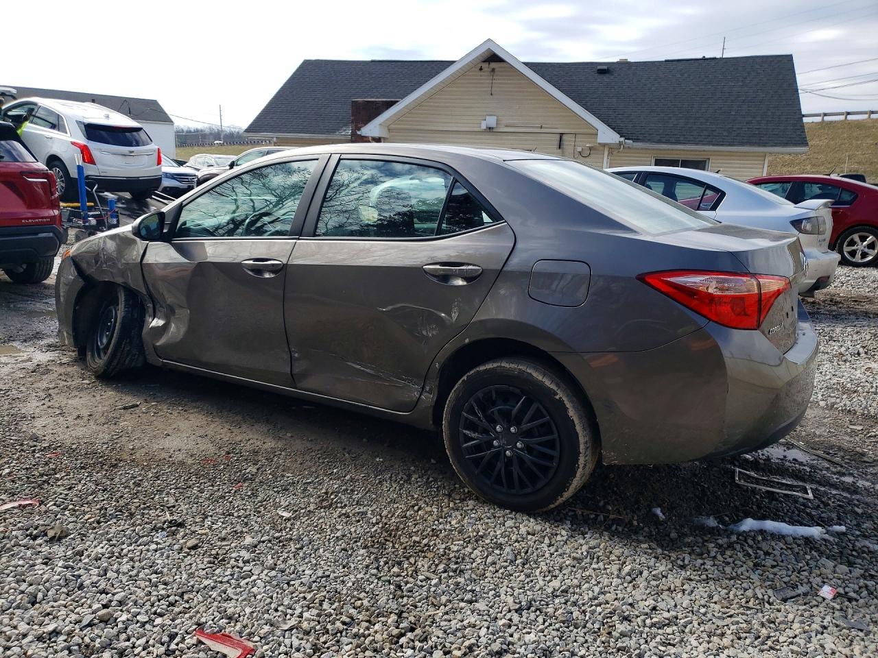 2017 TOYOTA COROLLA