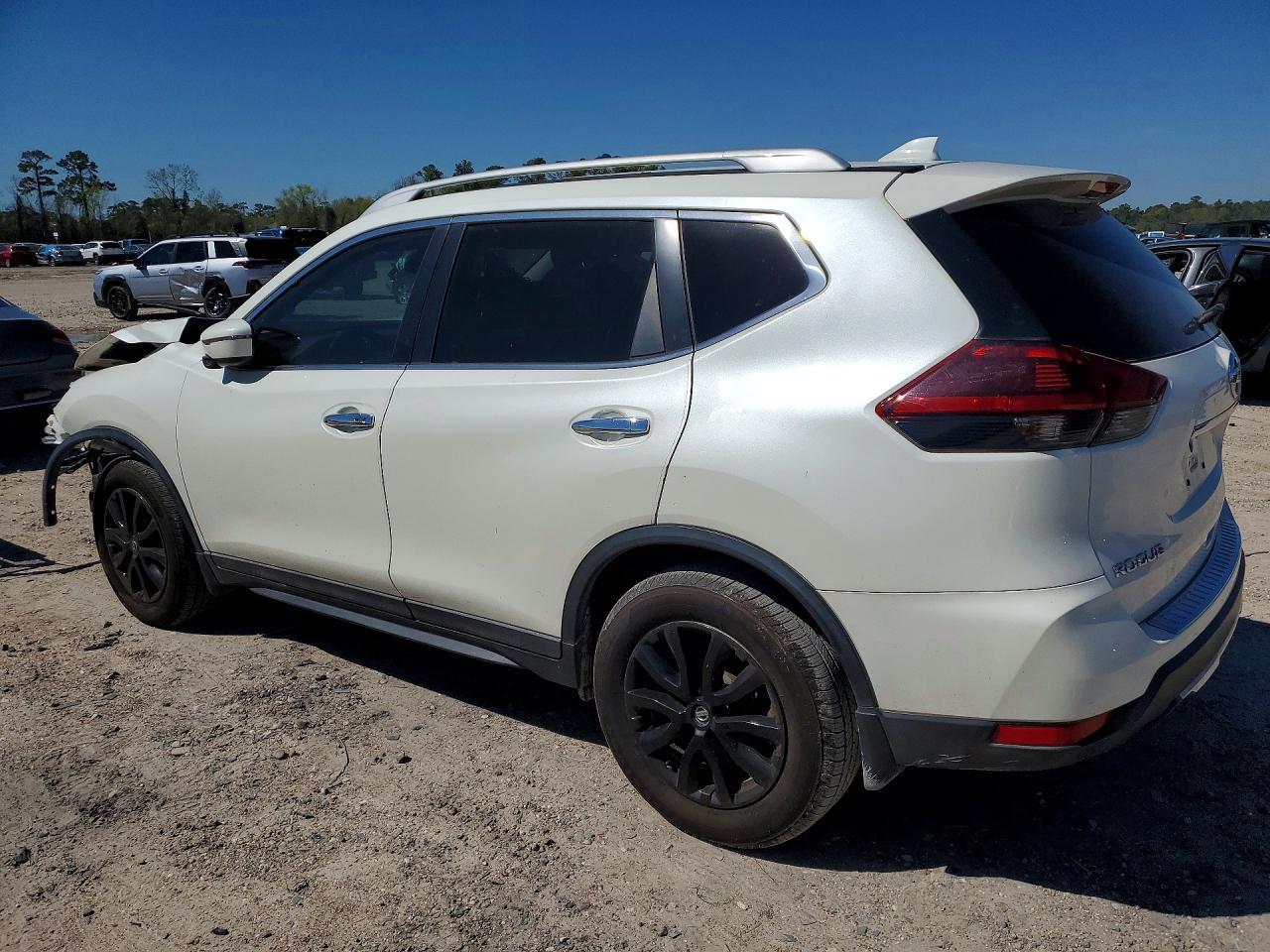 2018 NISSAN ROGUE