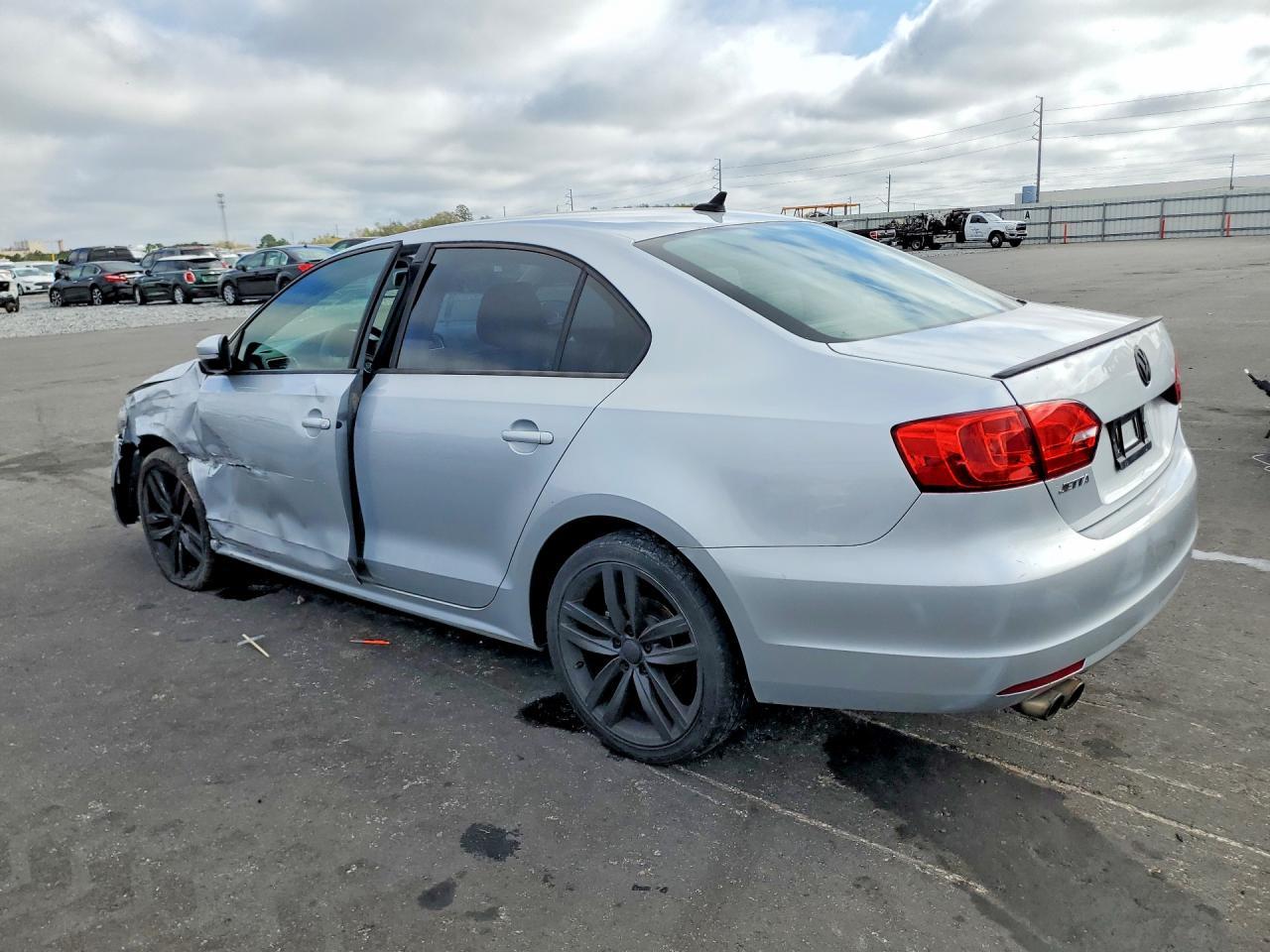 2014 VOLKSWAGEN JETTA