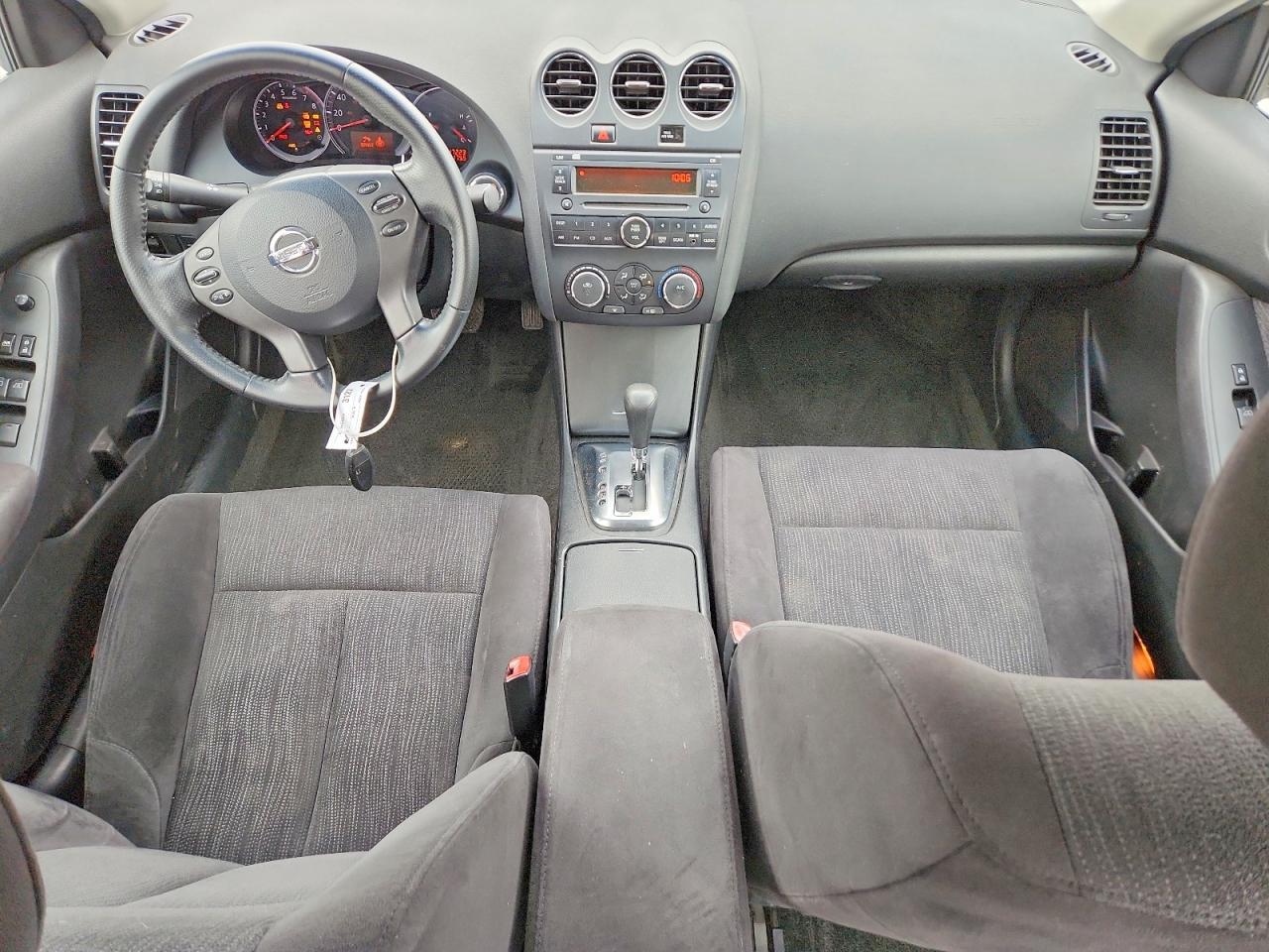 2010 NISSAN ALTIMA