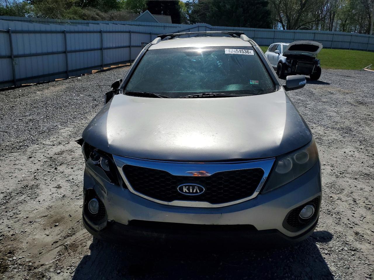 2013 KIA SORENTO