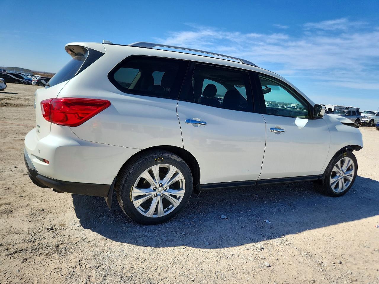 2019 NISSAN PATHFINDER