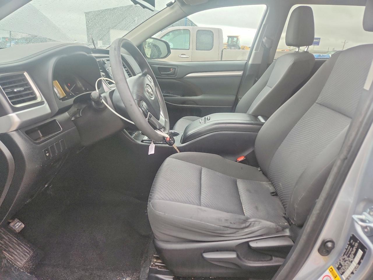 2016 TOYOTA HIGHLANDER