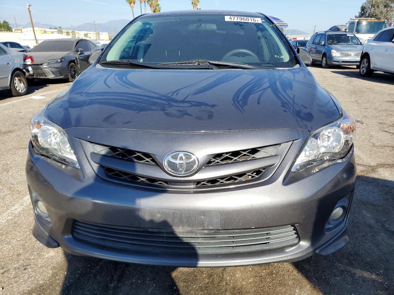 2013 TOYOTA COROLLA