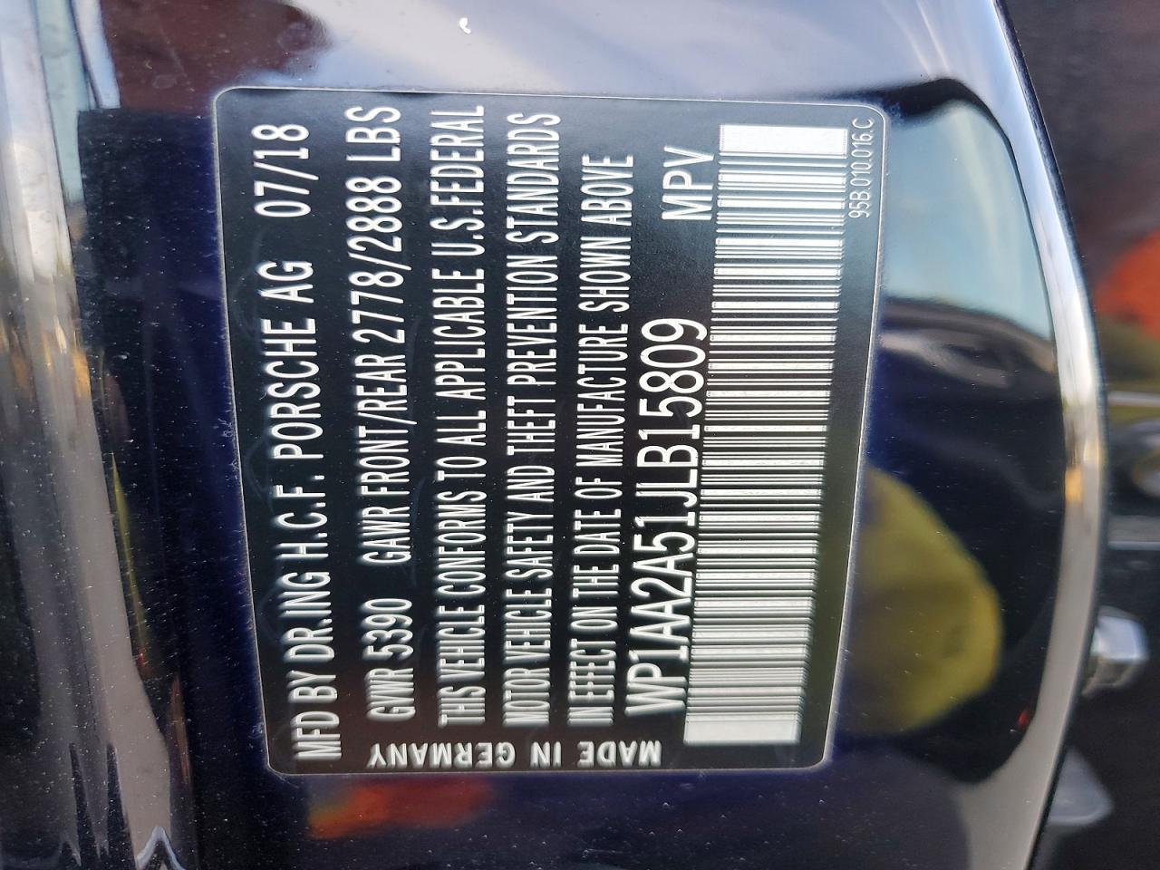 2018 PORSCHE Macan