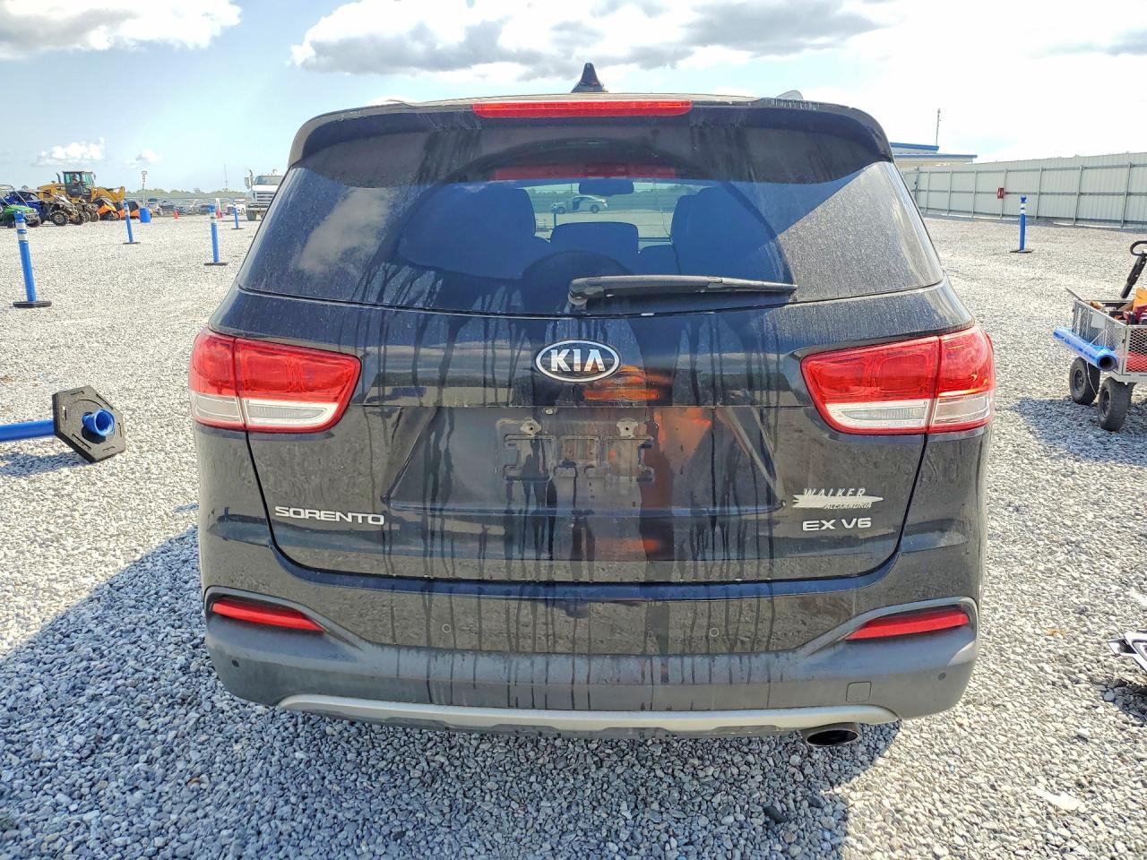 2016 KIA SORENTO