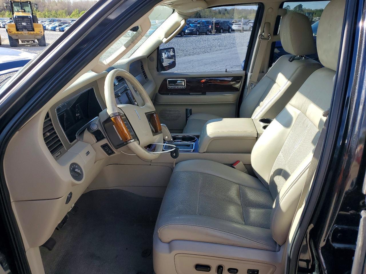 2013 LINCOLN Navigator