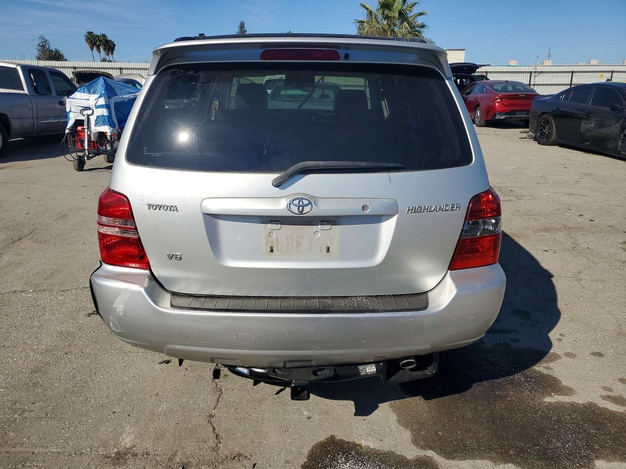 2005 TOYOTA HIGHLANDER