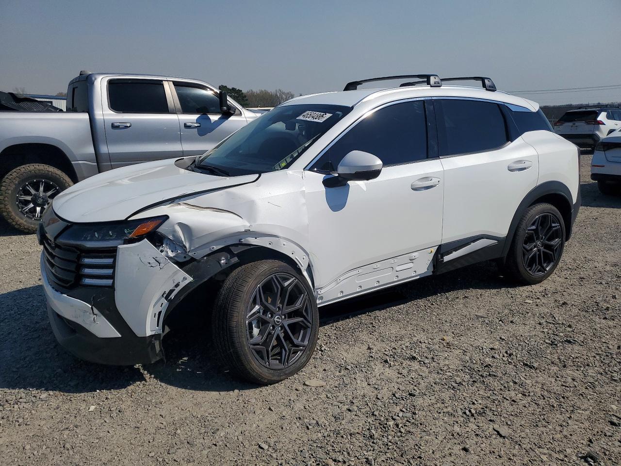 2025 NISSAN KICKS