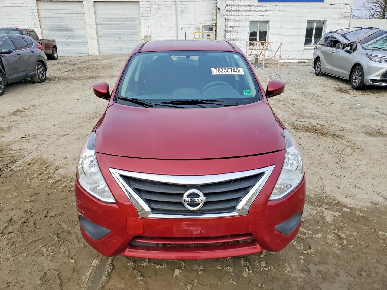 2018 NISSAN VERSA